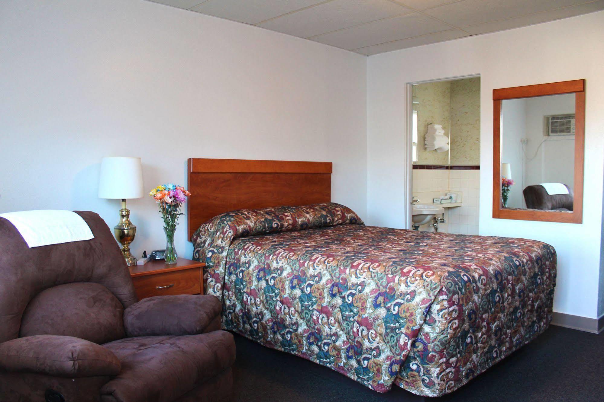Budget Host Crestview Inn Sault Ste. Marie Dış mekan fotoğraf